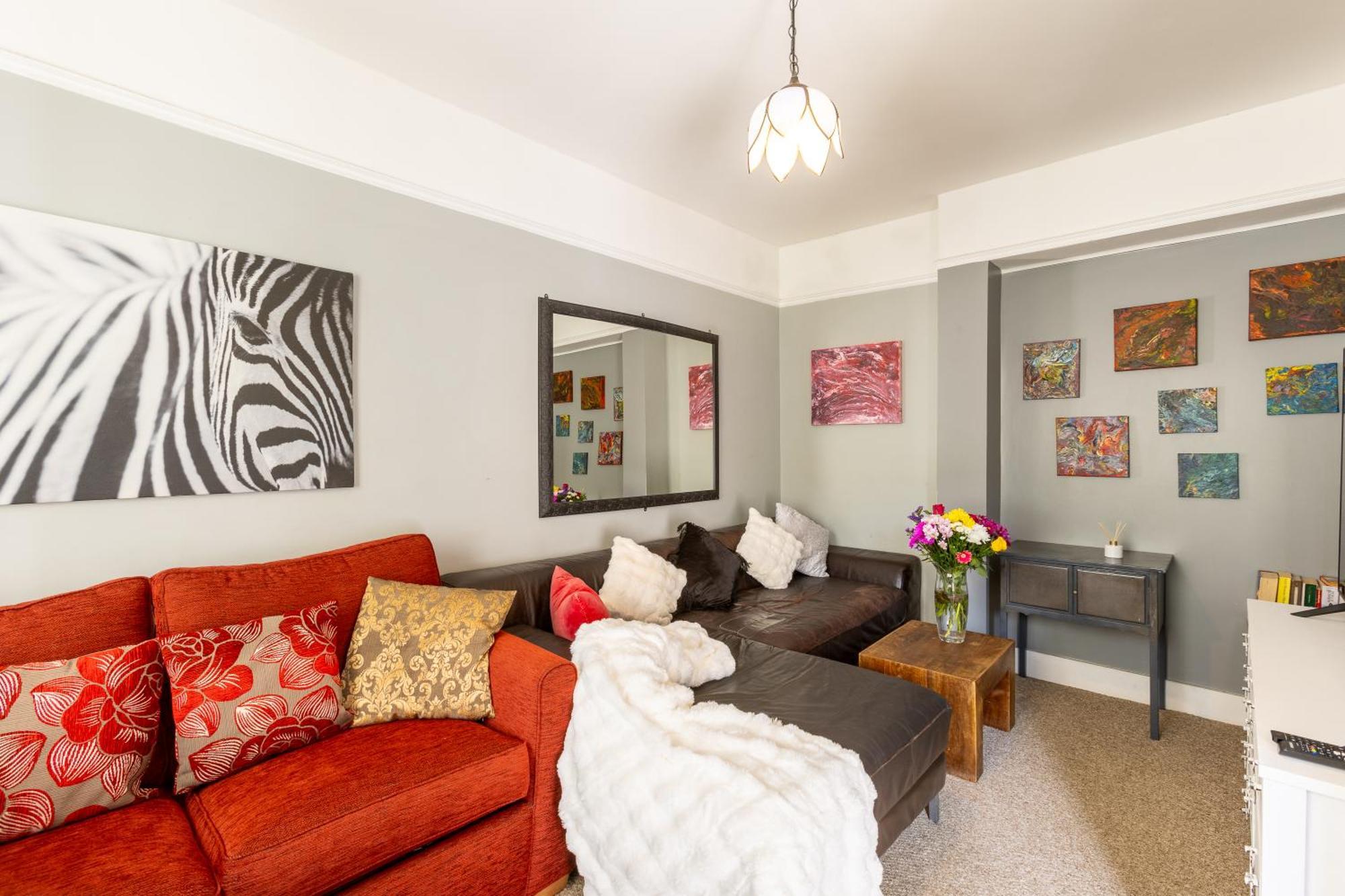 Traditional English 4 Bedroom Home In Greenwich Plumstead  Bagian luar foto